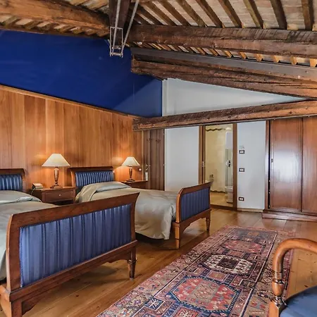 Le Di Palazzo Bortolan 4* Trévise