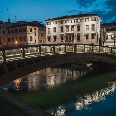 Le Di Palazzo Bortolan Guest house 4*